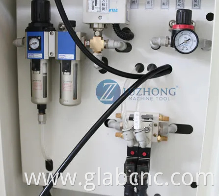 High Precision Automatic Machining Center CNC VMC850 Vertical Milling Machine VMC